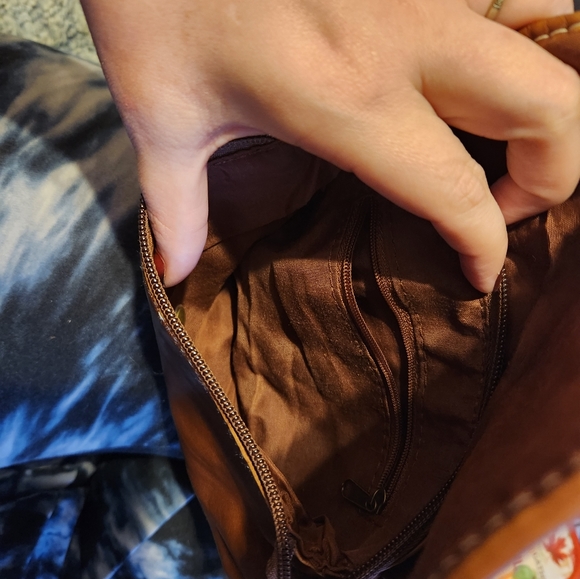 Leather hand bag - Picture 2 of 3